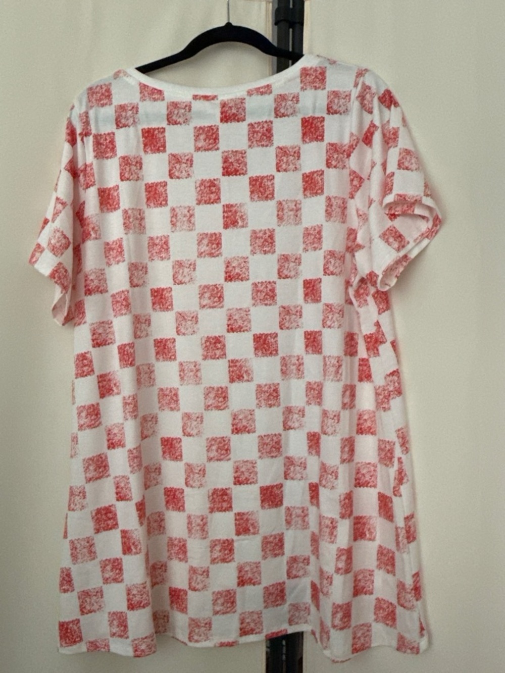 LuLaRoe Christy T red and White Check Print Tunic - Picture 3 of 3